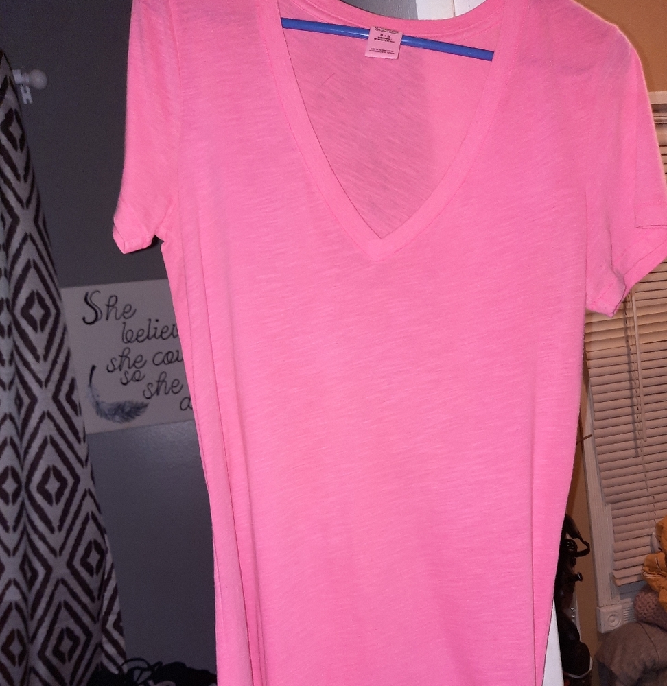 Pink vs t shirt